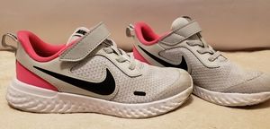 Nike Revolution 5 Running Shoes
